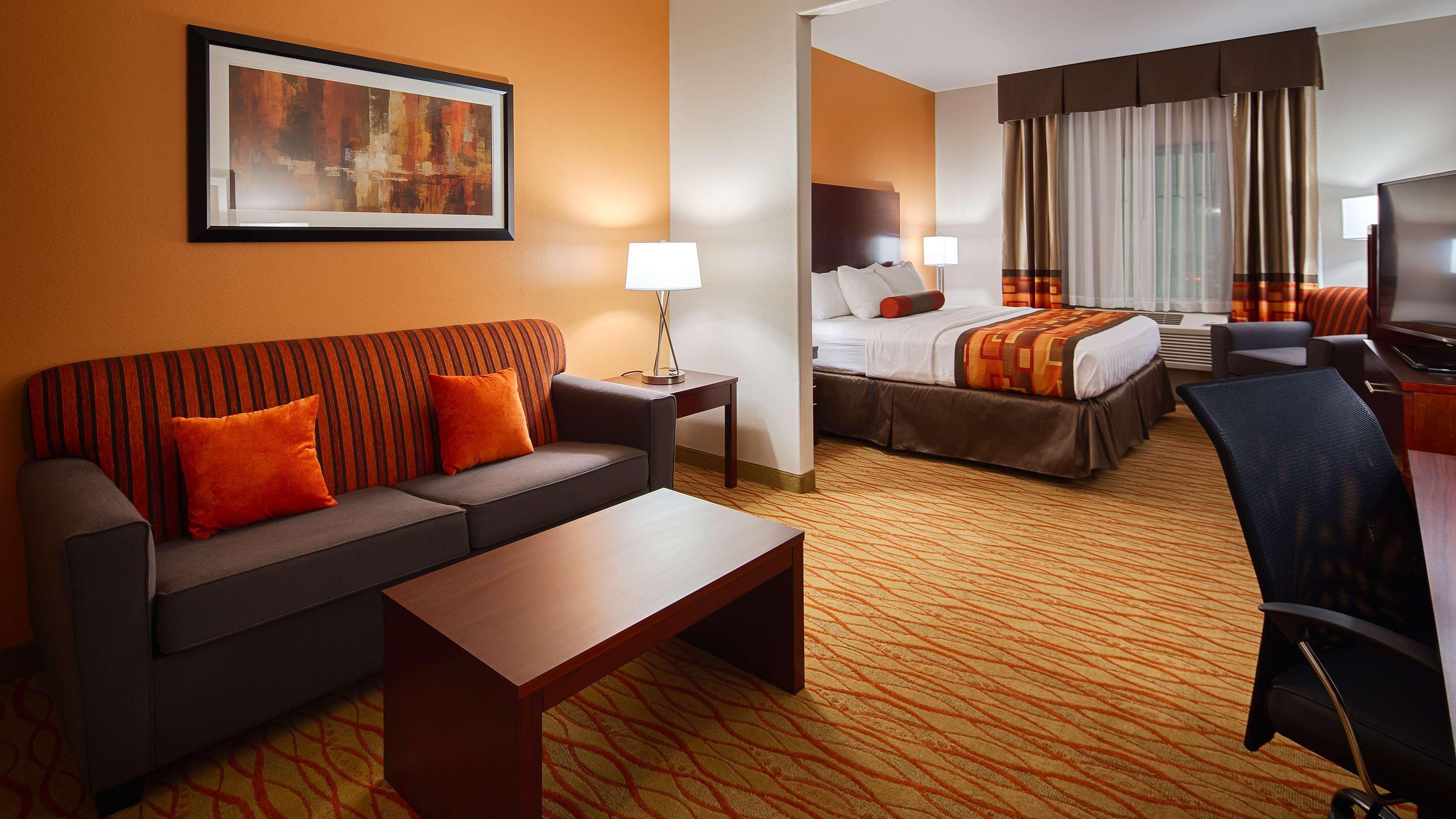 Best Western Plus Spring Inn & Suites Exterior foto
