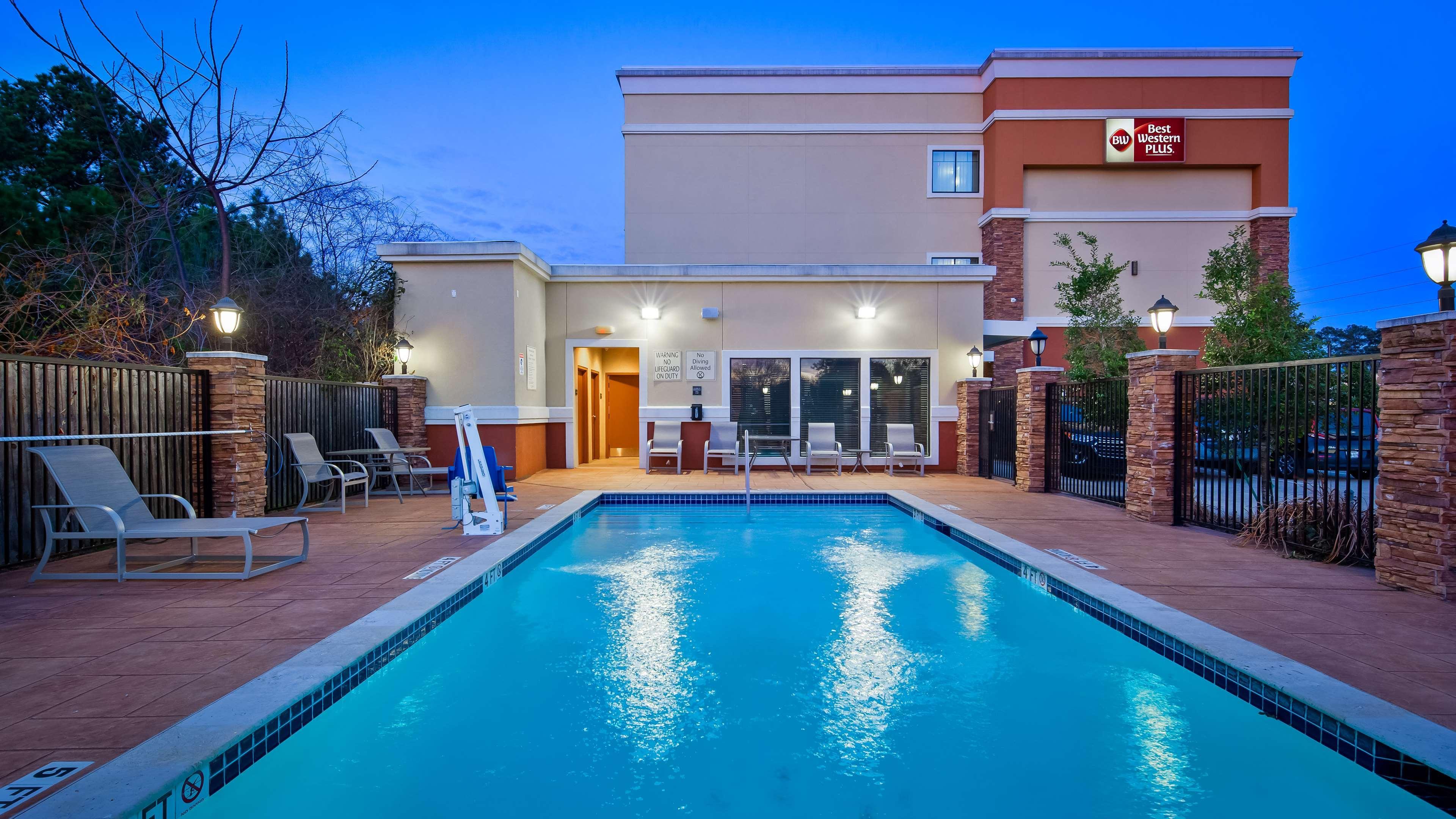 Best Western Plus Spring Inn & Suites Exterior foto