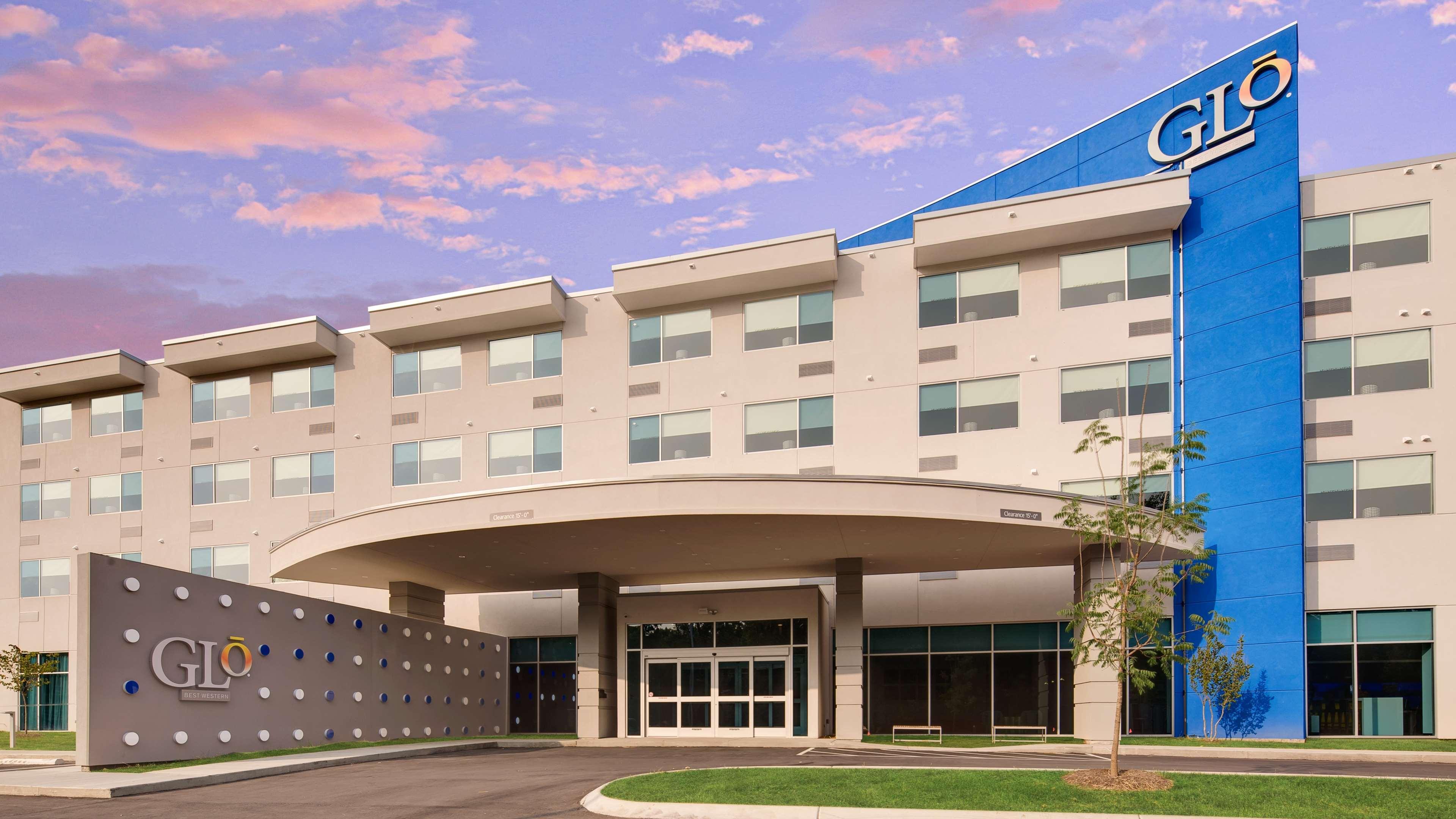 Best Western Plus Spring Inn & Suites Exterior foto